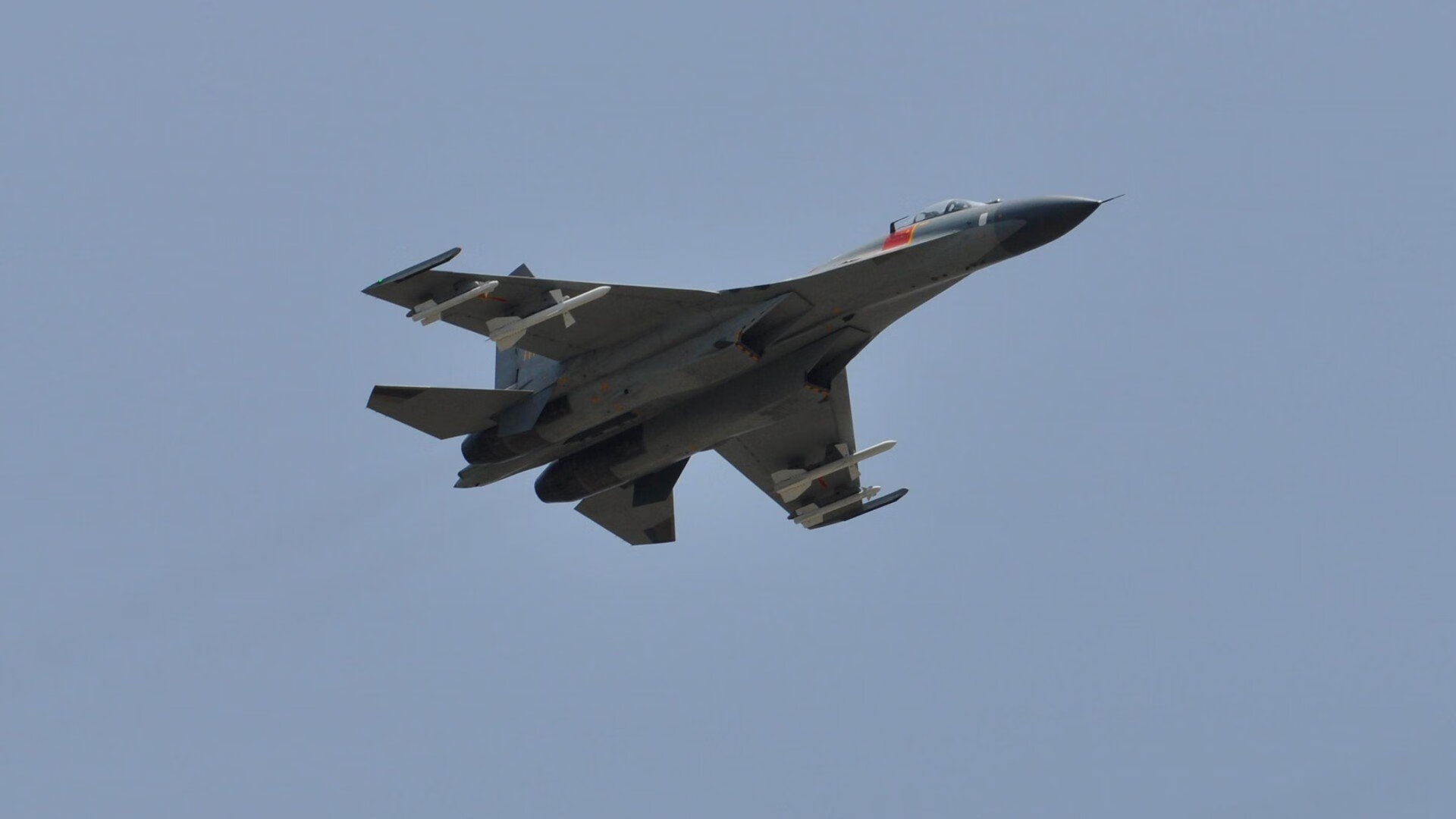 利刃终成，佩德里于西决生死夜，在时代更迭处刻下无声宣言