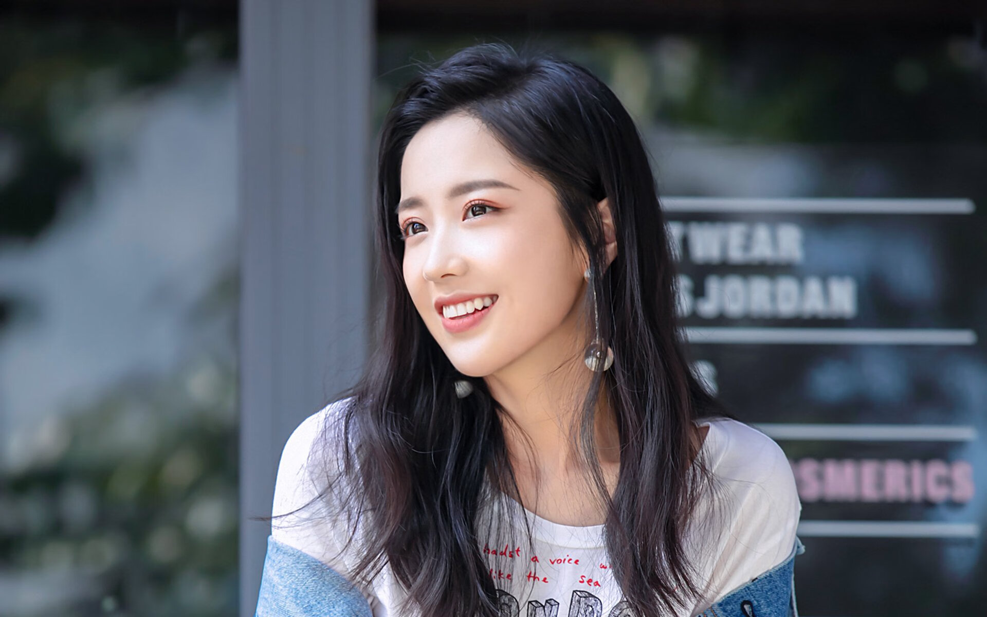 跨洲际篮球巅峰战，迈阿密烈焰灼伤华南虎切特·霍姆格伦攻防一体统治赛场，诠释现代篮球新哲学