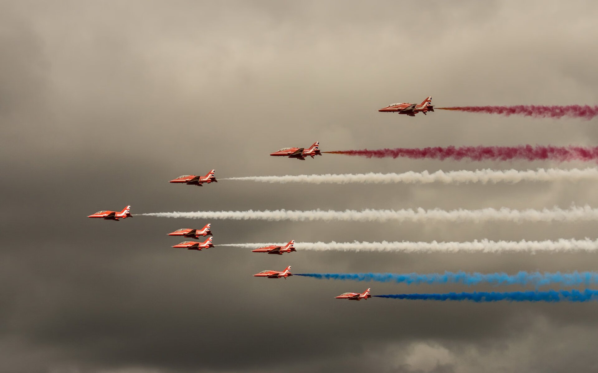 御驾亲征！国王客场击溃广厦长城，福克斯末节表演诠释孤胆英雄